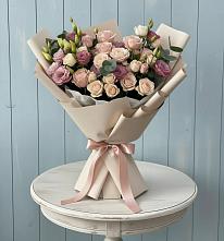 Букет цветов из:  Розы и Лизиантусы в Новые Лапсары