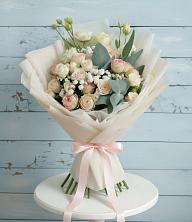 Букет цветов из:  Розы и Лизиантусы в Новые Лапсары