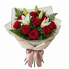 Букет цветов из:  Лилии и Розы в Новые Лапсары