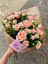 Букет цветов из:  Розы #REPLACE_PRED# Новые Лапсары