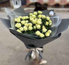 Букет Белые кустовые розы Солинеро в Новые Лапсары