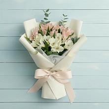 Букет цветов из:  Альстромерии в Новые Лапсары