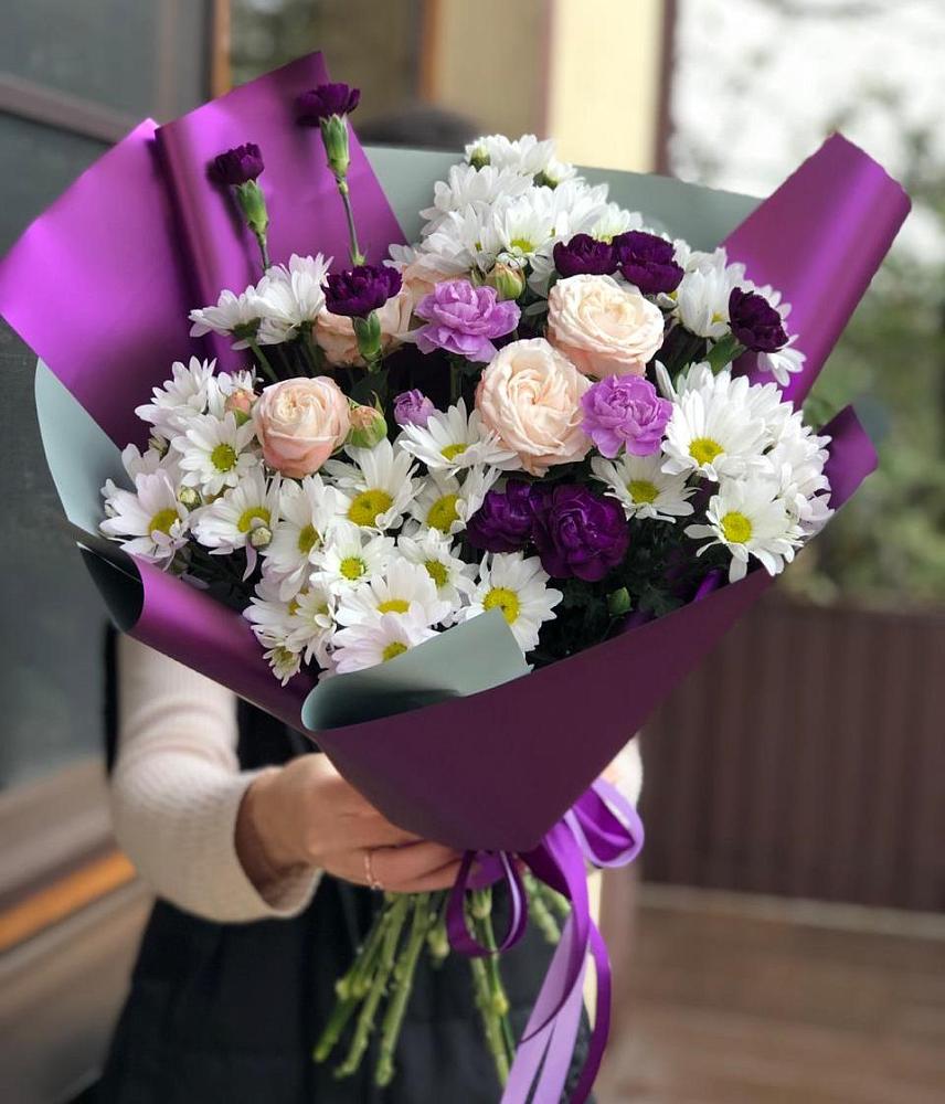 Букет цветов из: Хризантемы, Гвоздики и Розы в Новые Лапсары