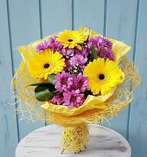 Букет цветов из:  Хризантемы и Герберы в Новые Лапсары