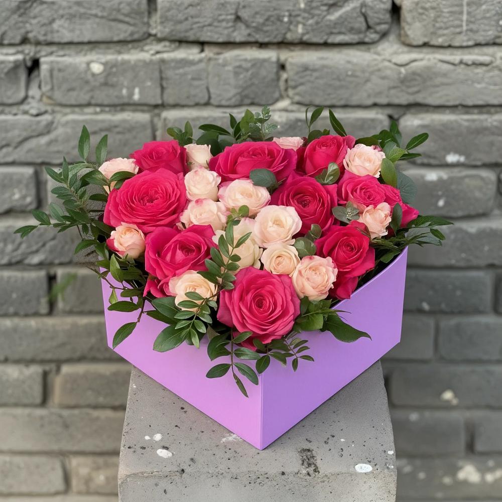 Цветочная композиция из Розы в коробке в Новые Лапсары
