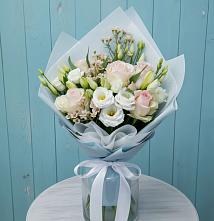 Букет цветов из:  Розы и Лизиантусы #REPLACE_PRED# Новые Лапсары