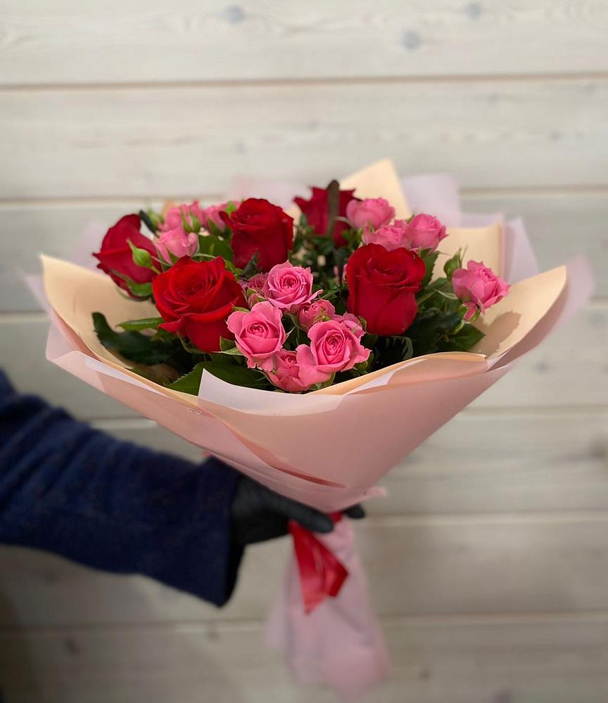 Букет цветов из: Розы в Новые Лапсары