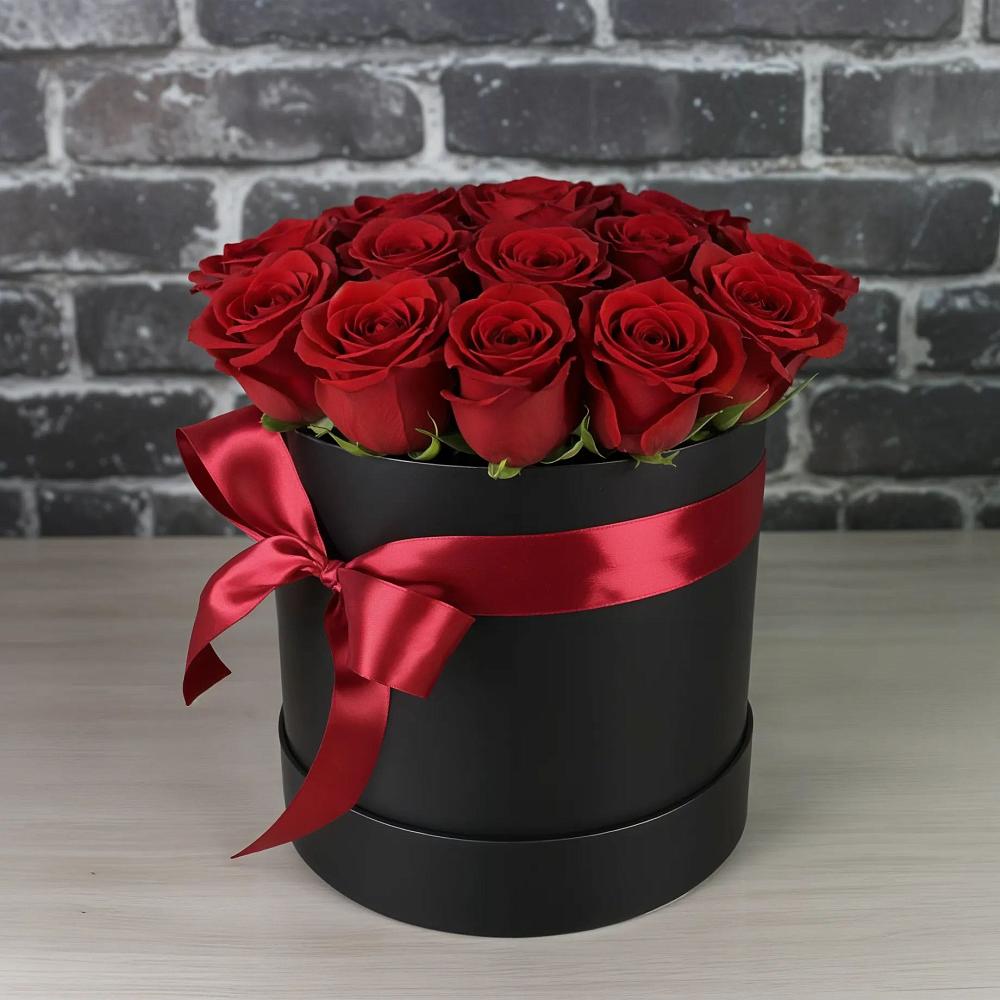 Цветочная композиция из Розы в шляпной коробке в Новые Лапсары