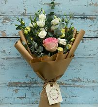 Букет цветов из:  Розы и Лизиантусы в Новые Лапсары